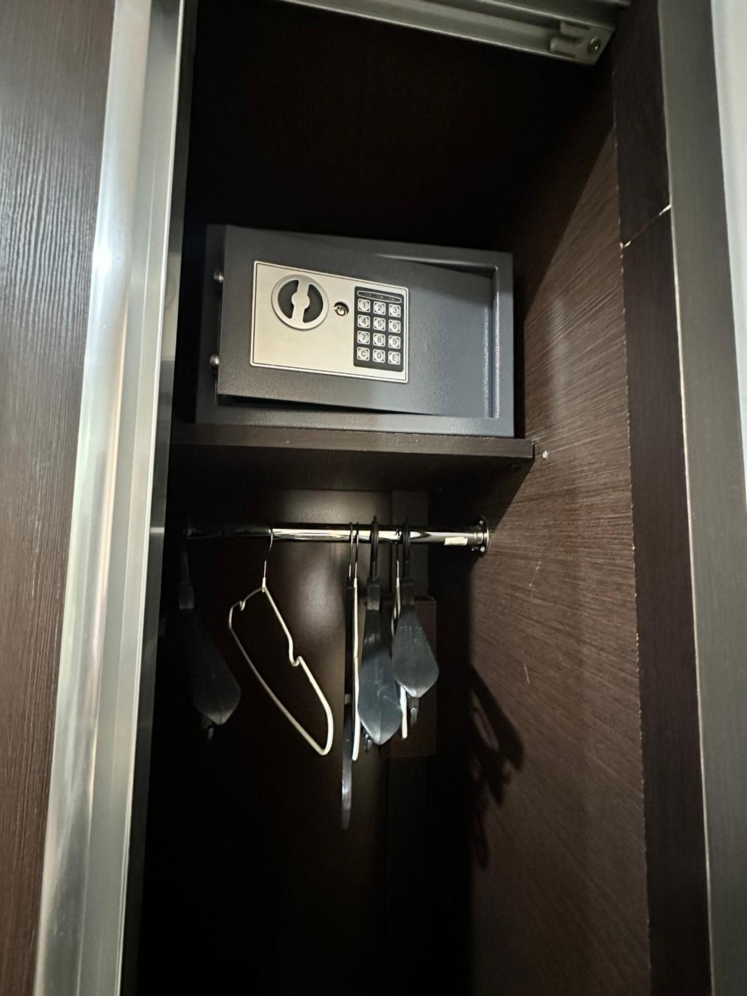 Hotel Partiez 예레반 외부 사진